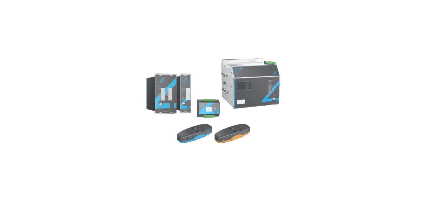 AQ 100 -perhepotretti-01